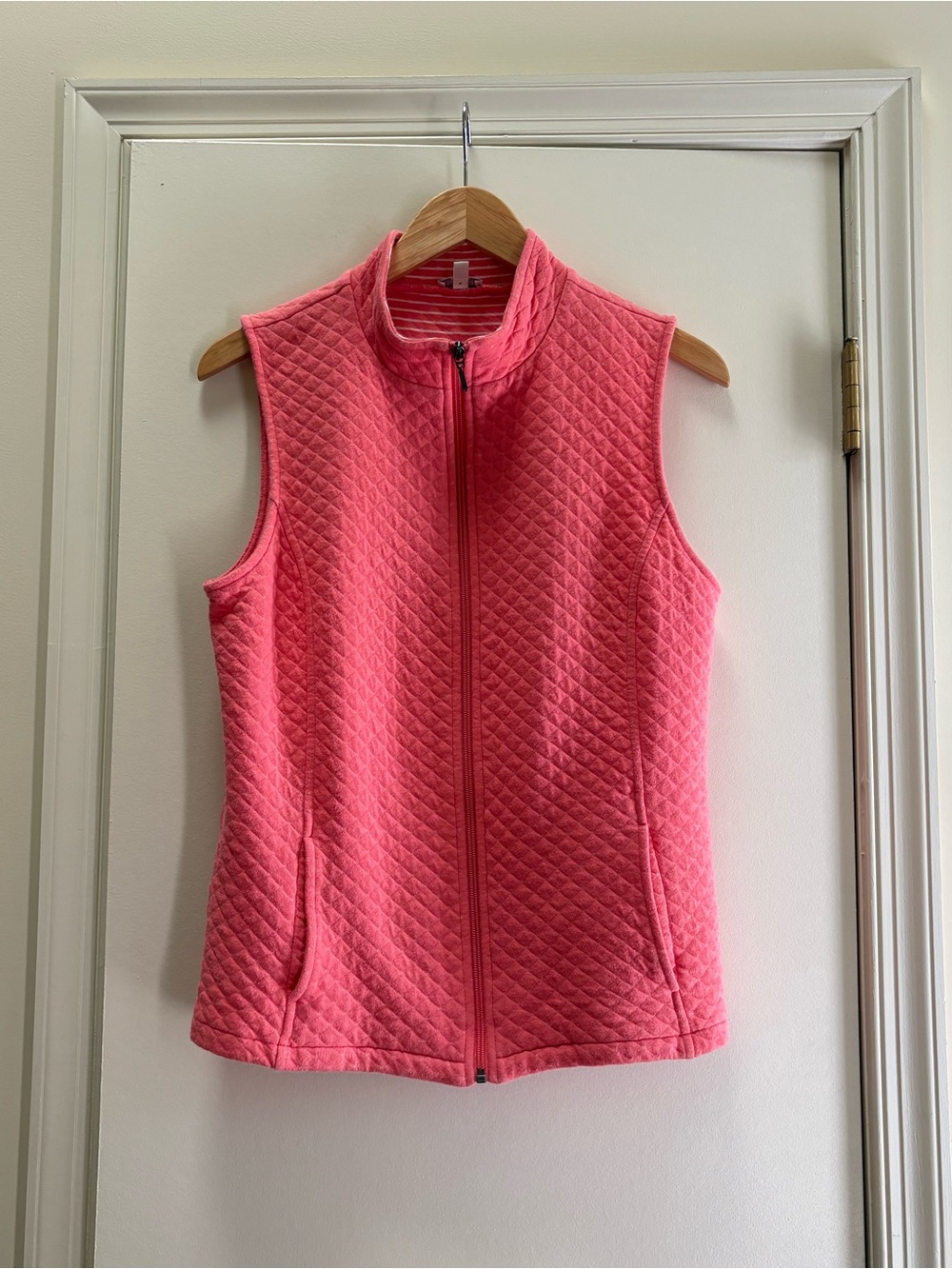 Talbots Quilted Sleeveless Zip Vest in Coral